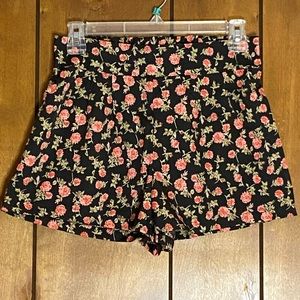 Charlotte Russe Floral Print High Waist Shorts Size Medium
